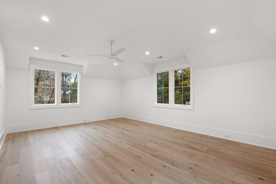 Spacious, unfurnished interior of a new home in , Mount Pleasant (Image 45).