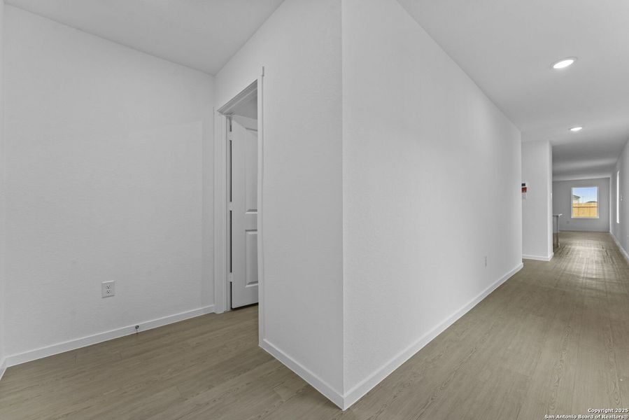 Spacious, unfurnished interior of a new home in Torian Village: Belmar Collection, San Antonio (Image 14).