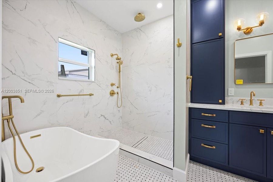 Furnished interior view inside a new home in , West Palm Beach (Image 6).