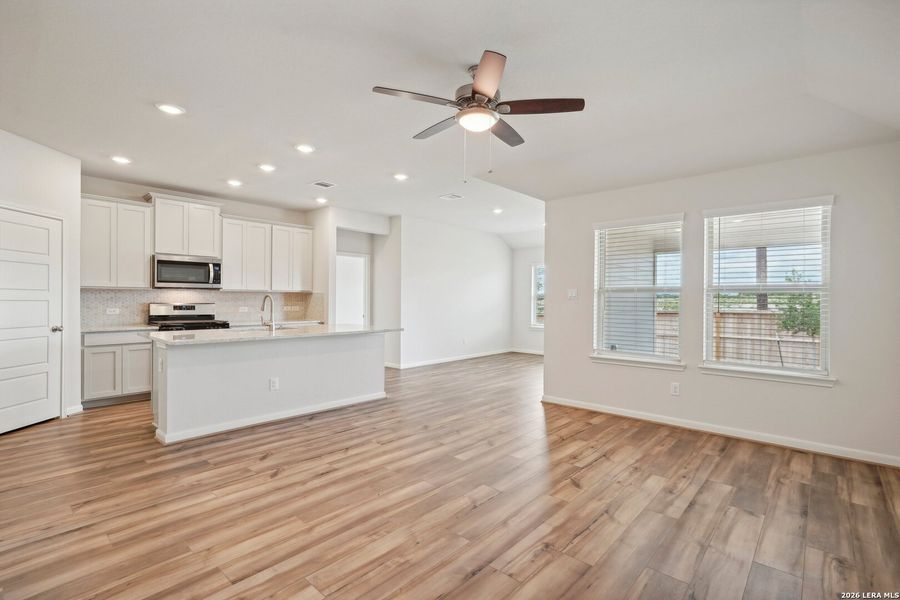 Spacious, unfurnished interior of a new home in Arcadia Ridge - Premier Series, San Antonio (Image 25). Spacious, unfurnished interior of a new home in Arcadia Ridge - Premier Series, San Antonio (Image 25).