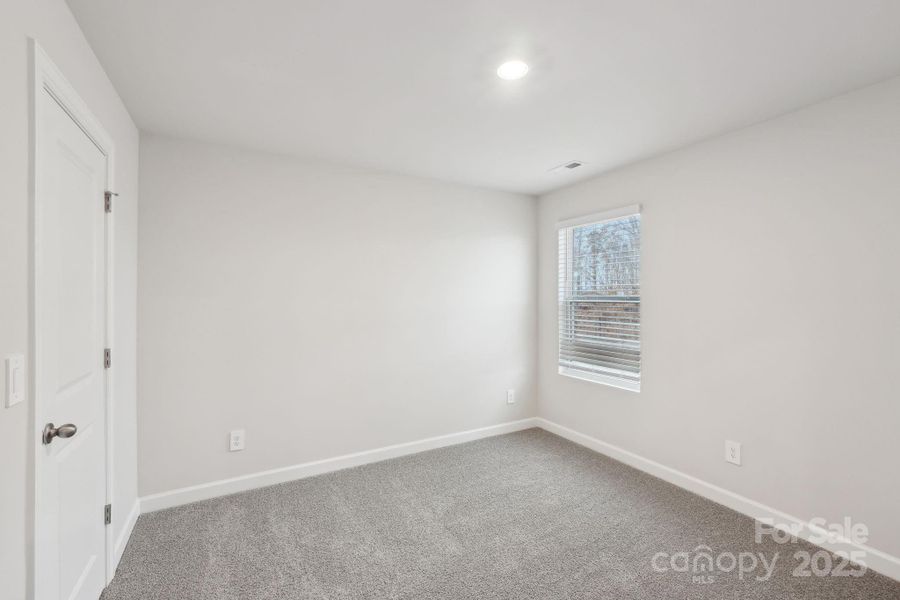 Photo is not of the actual home but is an inspirational photo of builder’s model home and may depict options, furnishings, and/or decorator features that are not included. Photo is not of the actual home but is an inspirational photo of builder’s model home and may depict options, furnishings, and/or decorator features that are not included.