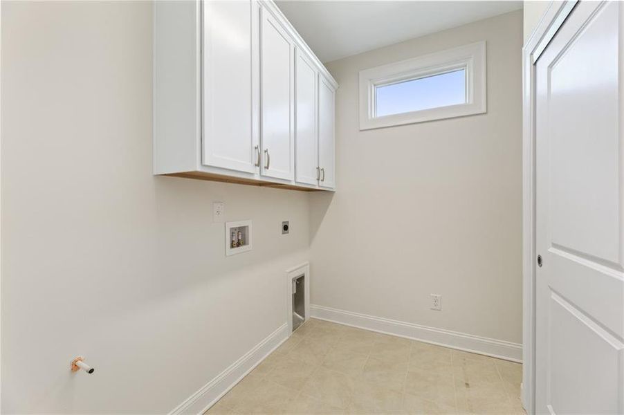 Image 12 of a home in The Courtyards of Franklin Goldmine.
