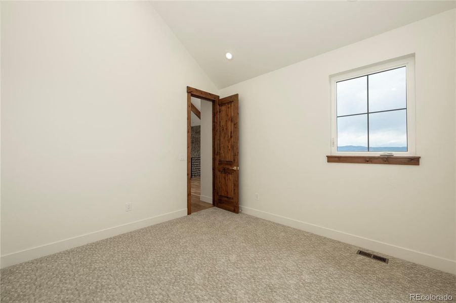 Spacious, unfurnished interior of a new home in , Granby (Image 31).