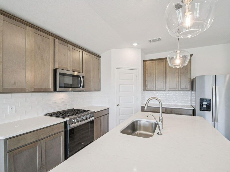 Photo is not of the actual home, but is an inspirational photo of builder’s model home and may depict options, furnishings, and/or decorator features that are not included Photo is not of the actual home, but is an inspirational photo of builder’s model home and may depict options, furnishings, and/or decorator features that are not included