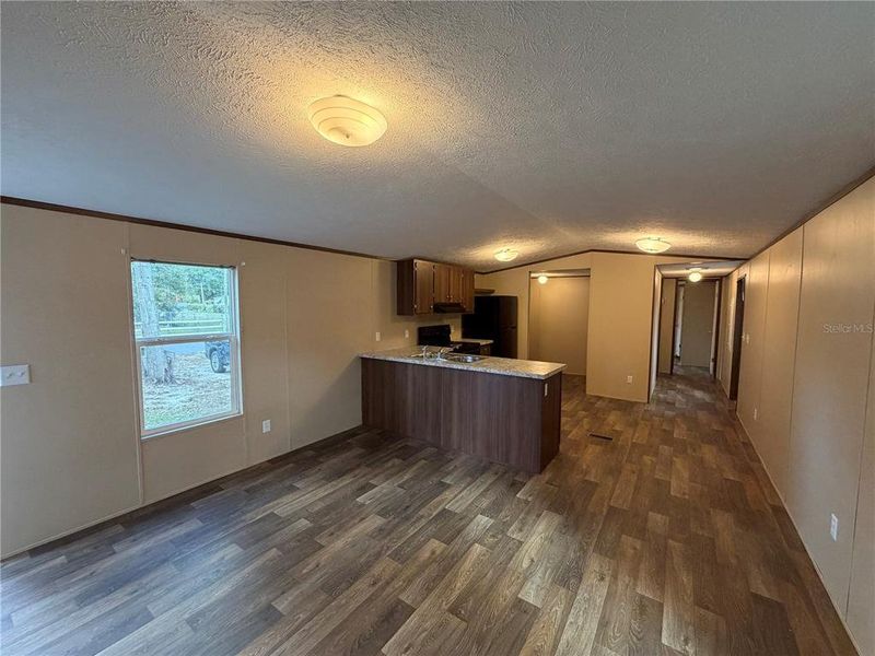 Spacious, unfurnished interior of a new home in , Summerfield (Image 22).