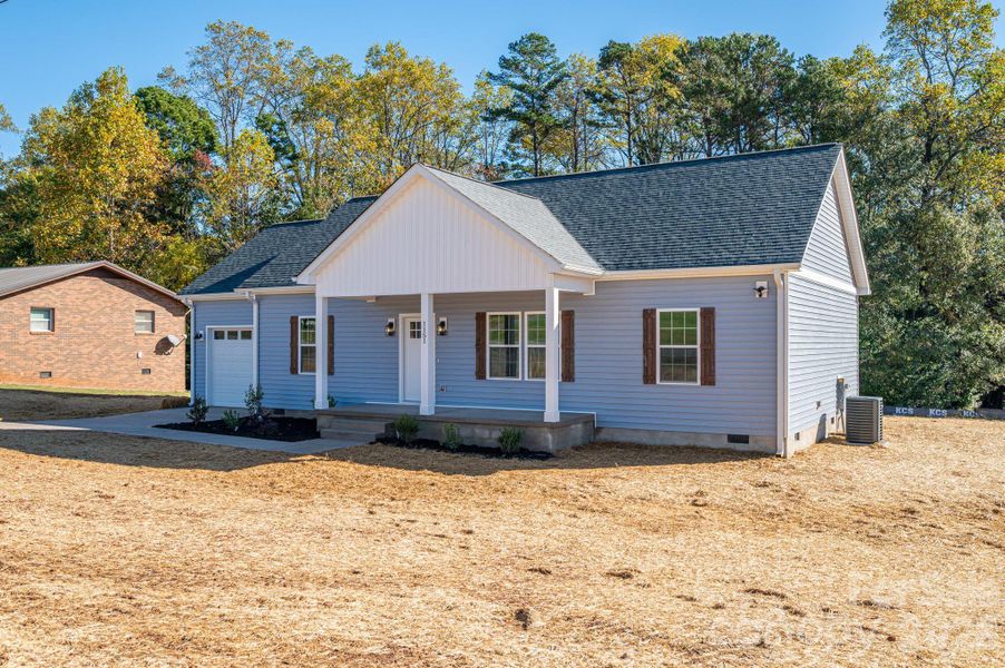 Exterior details and patio area of a home in , Hickory (Image 22).