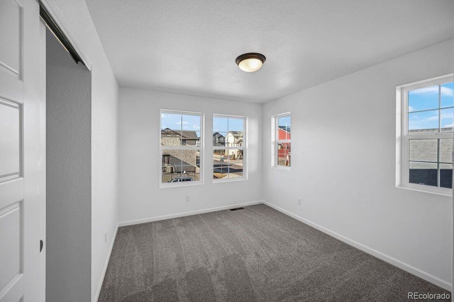 8800 Whiteclover ~ Ready Now