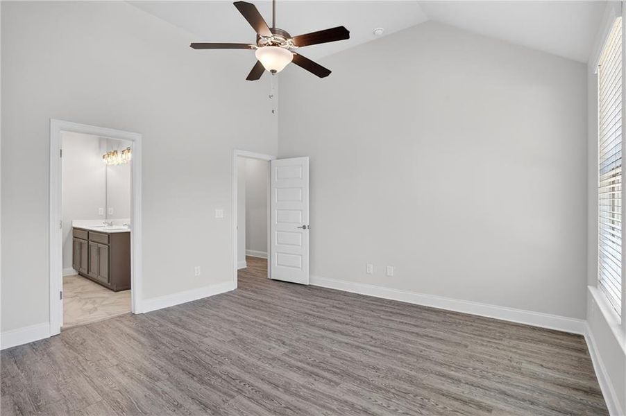 Spacious, unfurnished interior of a new home in Waters Edge, Mansfield (Image 22).
