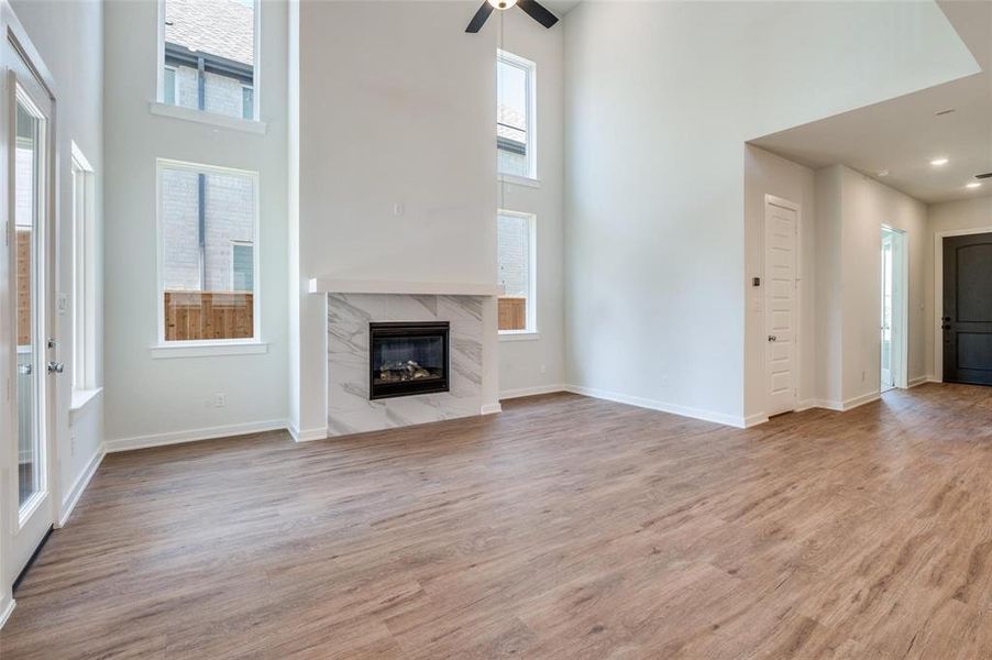 Spacious, unfurnished interior of a new home in , Frisco (Image 8).