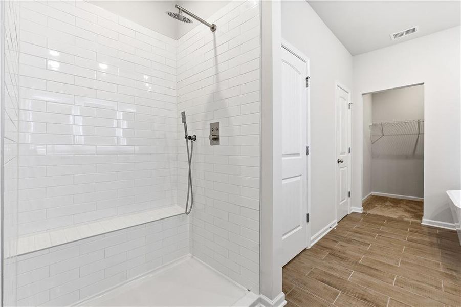 Image 35 of a home in Carolina.