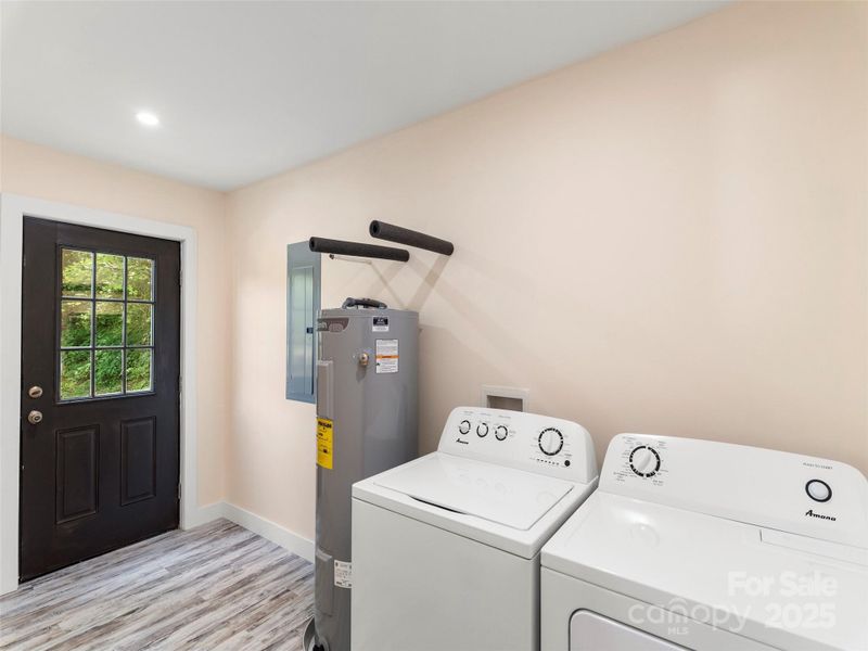 Furnished interior view inside a new home in , Waynesville (Image 7).