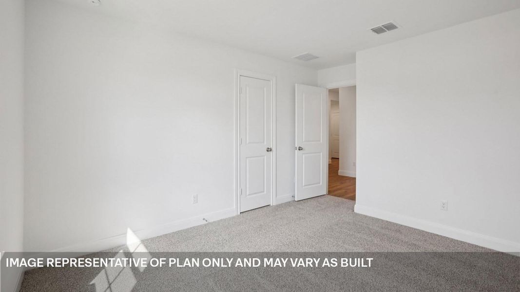 Representative unfurnished interior of a home built from the The Grayson by D.R. Horton in Railhead, Cedar Creek (Image 27).