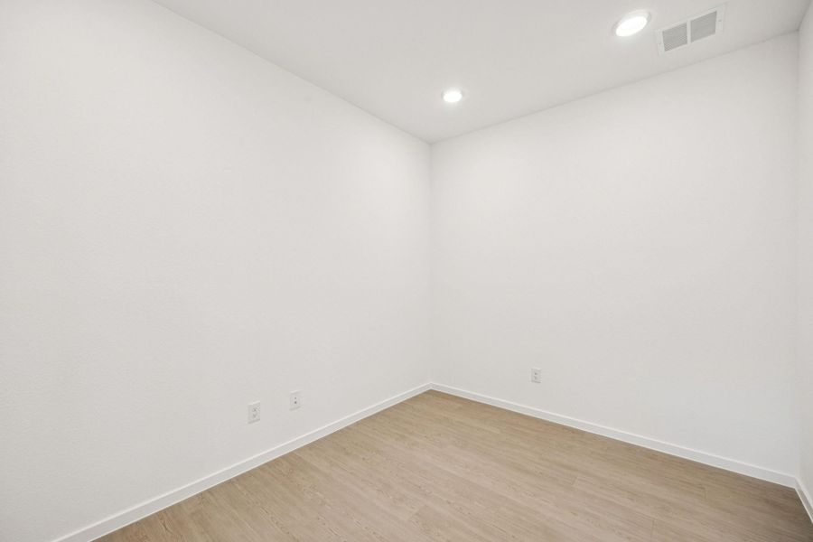 Spacious, unfurnished interior of a new home in Montgomery Bend, Montgomery (Image 20). Spacious, unfurnished interior of a new home in Montgomery Bend, Montgomery (Image 20).
