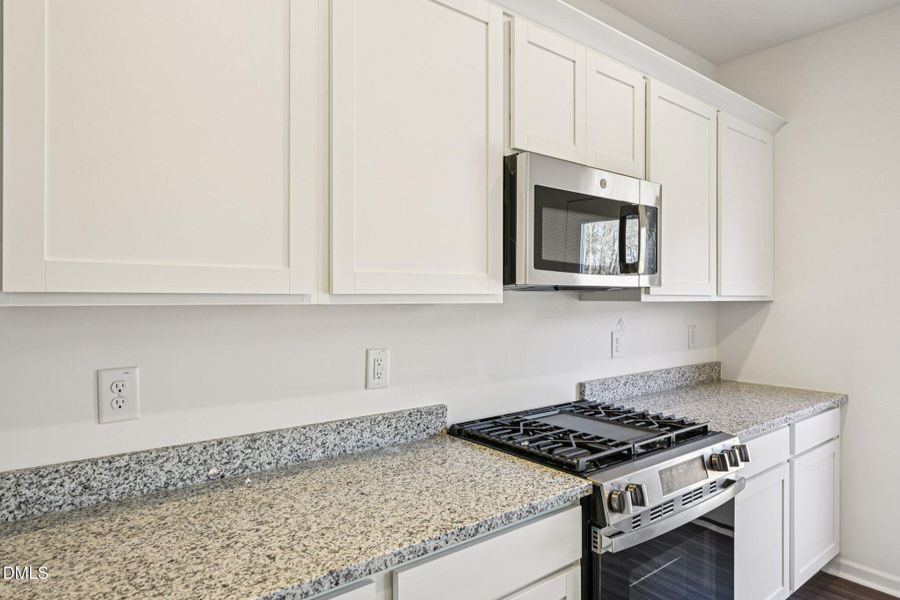 12-web-or-mls-Mirth Ct-S0801-012