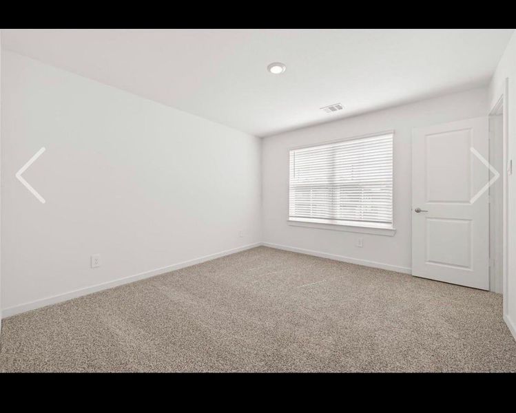 Spacious, unfurnished interior of a new home in Harvest Green, Richmond (Image 35).