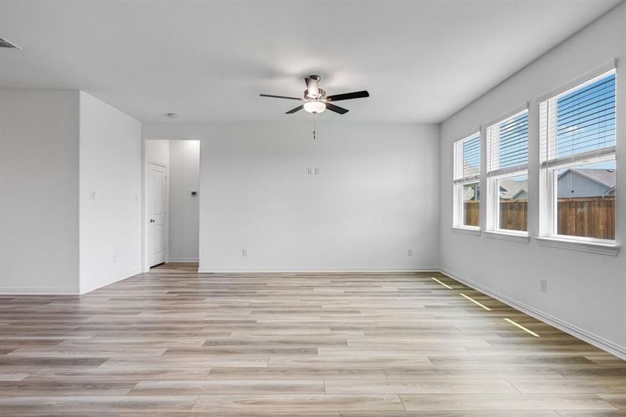 Spacious, unfurnished interior of a new home in River Ridge, Crandall (Image 15). Spacious, unfurnished interior of a new home in River Ridge, Crandall (Image 15).