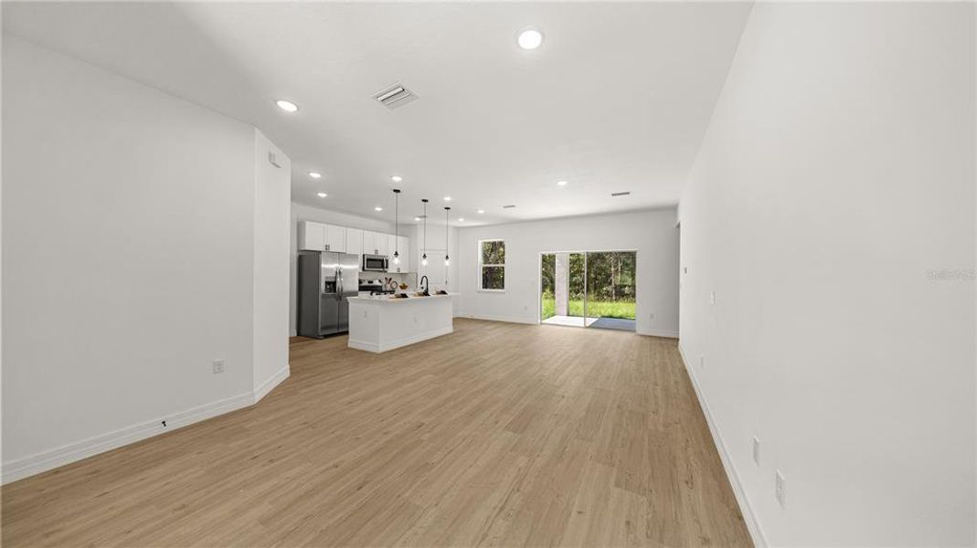 Spacious, unfurnished interior of a new home in , Dunnellon (Image 26). Spacious, unfurnished interior of a new home in , Dunnellon (Image 26).