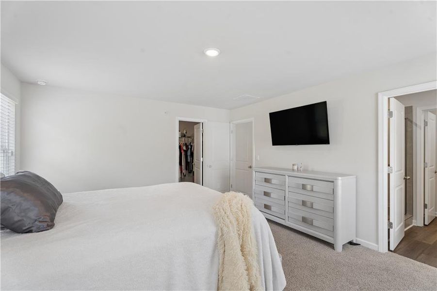 Furnished interior view inside a new home in , Smyrna (Image 9).