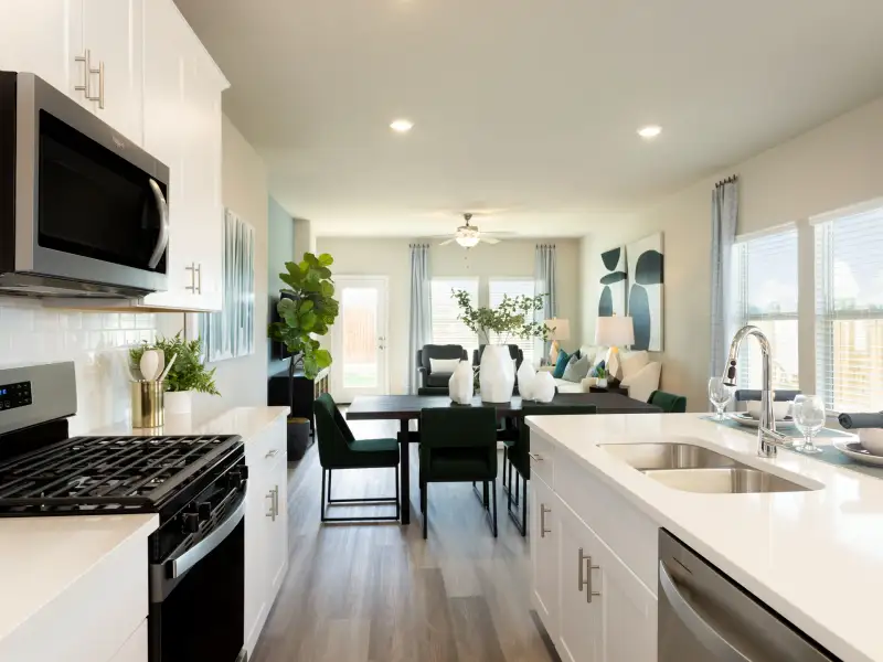 Furnished interior view inside a new home in Southridge, Princeton (Image 4).