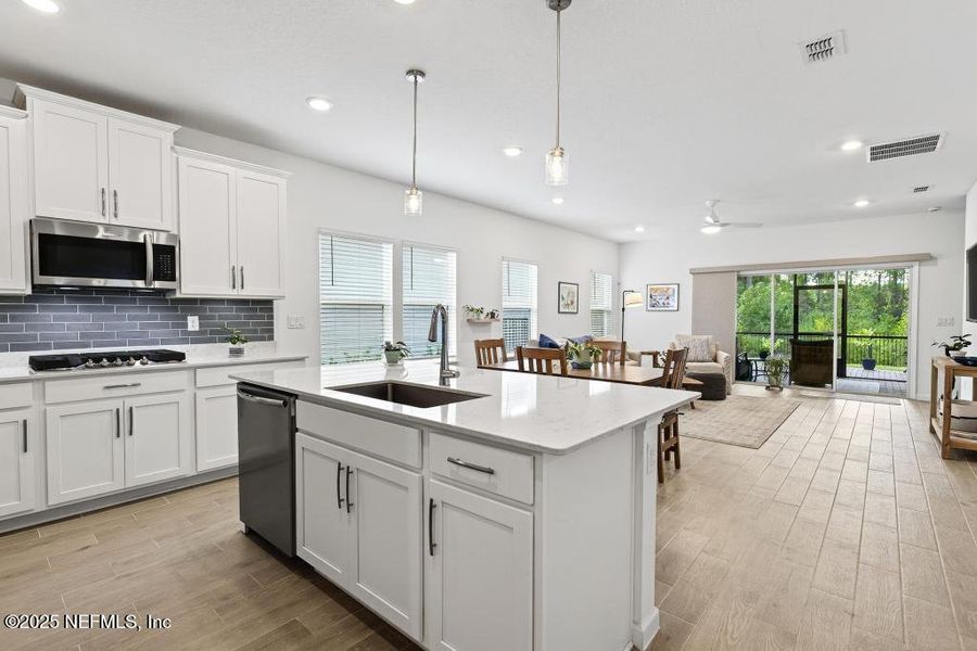 Furnished interior view inside a new home in , Yulee (Image 18).
