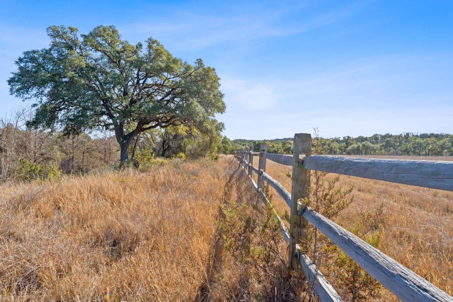 Bring your livestock - plant a garden - endless answers to your dreams