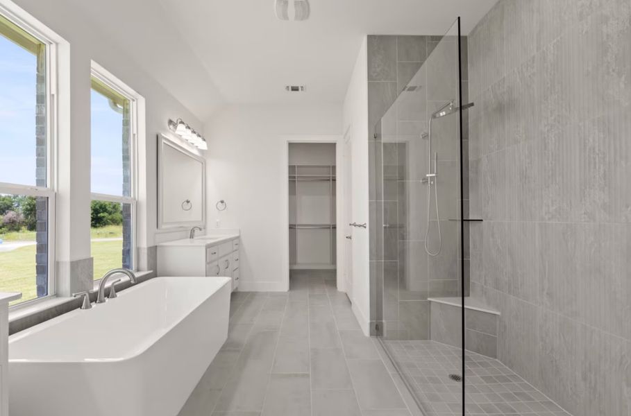 Representative furnished interior of a home built from the Concept 3141 by Risewell Homes in Hidden Creek Estates, Van Alstyne (Image 3).