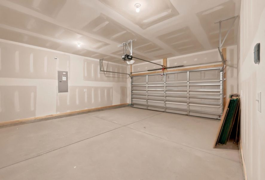 Spacious, unfurnished interior of a new home in Oak Grove, Conway (Image 37).