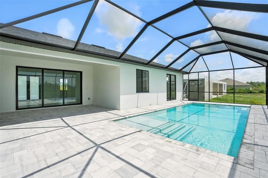 Exterior details and patio area of a home in , Port Charlotte (Image 20).