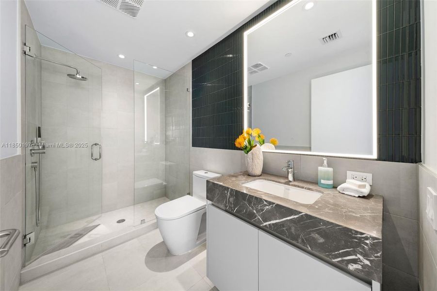 Furnished interior view inside a new home in Five Park, Miami Beach (Image 19).