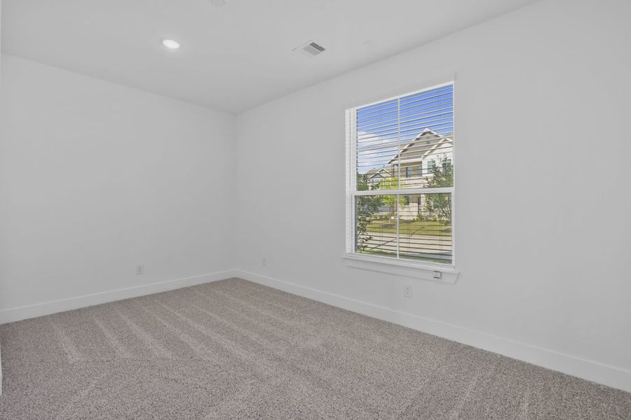 Spacious, unfurnished interior of a new home in Elyson Courtyard Collection, Katy (Image 12).