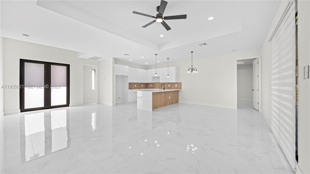 Spacious, unfurnished interior of a new home in , Lehigh Acres (Image 32).