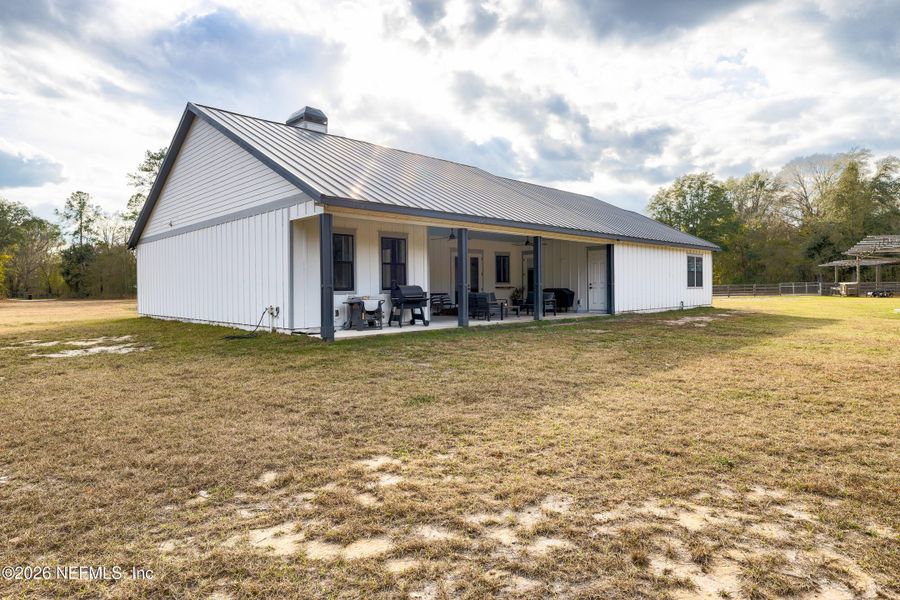 Exterior details and patio area of a home in , Jacksonville (Image 23). Exterior details and patio area of a home in , Jacksonville (Image 23).