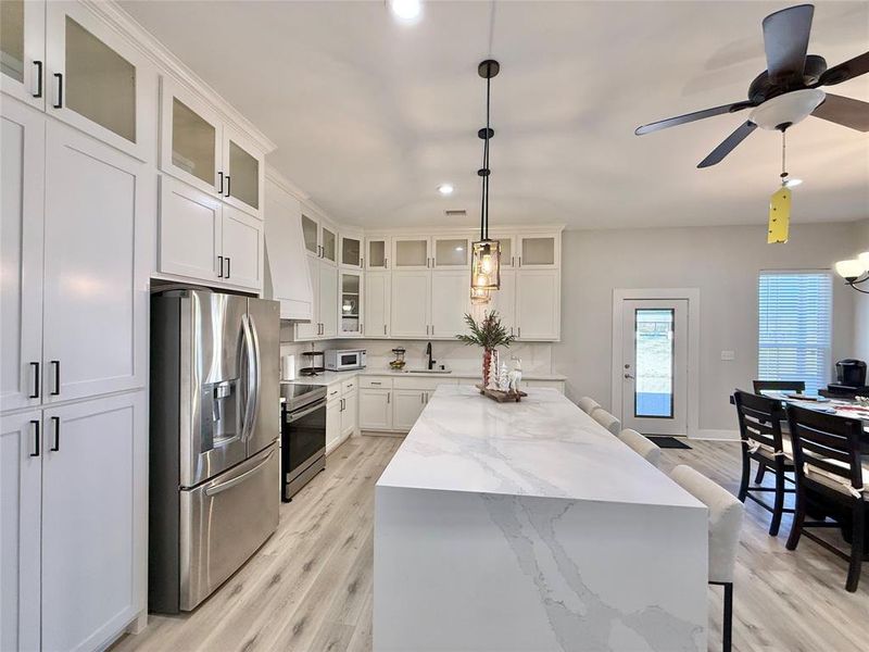 Furnished interior view inside a new home in , Terrell (Image 14).