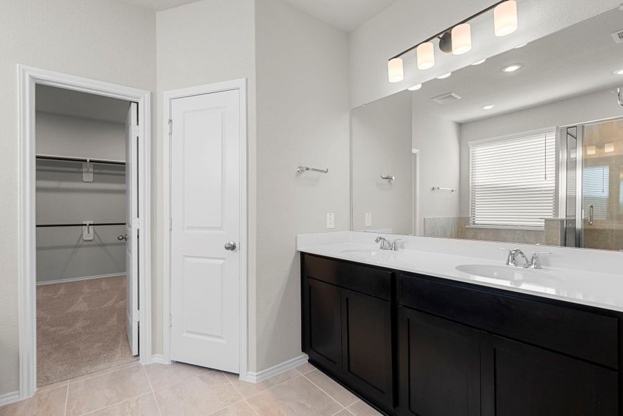 Furnished interior view inside a new home in The Trails 50', New Caney (Image 13).