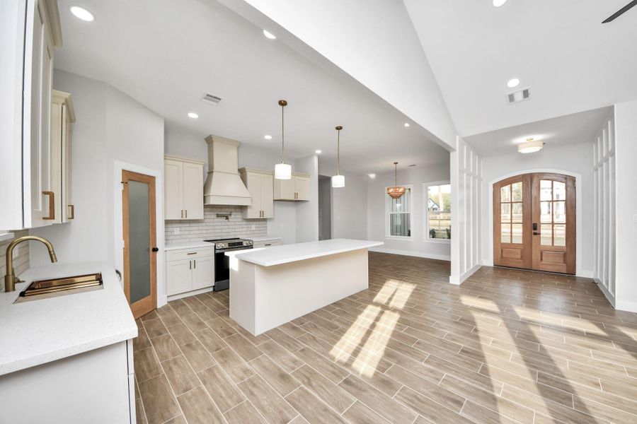 Furnished interior view inside a new home in , Plantersville (Image 16).