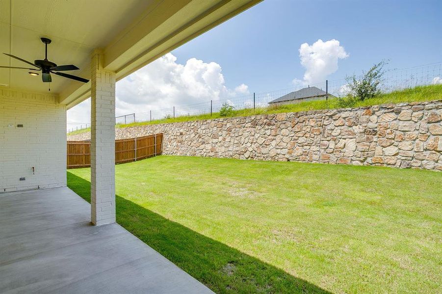 Exterior details and patio area of a home in Whitestone Crest, Benbrook (Image 28).