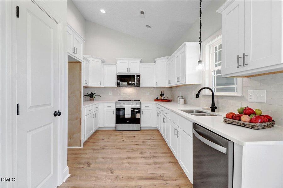 19-512 S Vance St-19