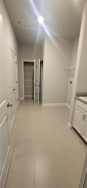 Image 8 of a home in Highland Hills.