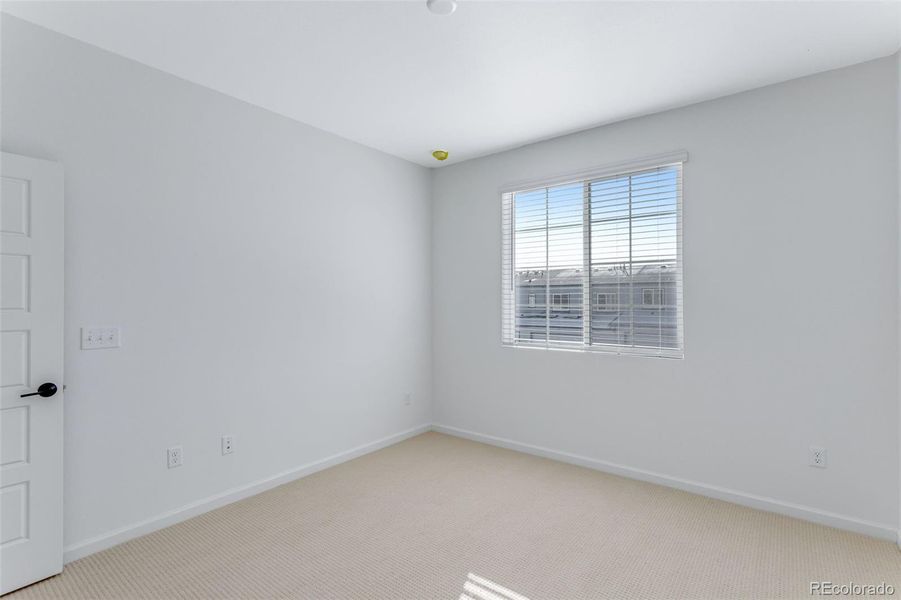 Spacious, unfurnished interior of a new home in Westside Crossing, Berthoud (Image 22).