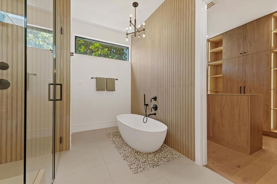 Furnished interior view inside a new home in , Dallas (Image 17).
