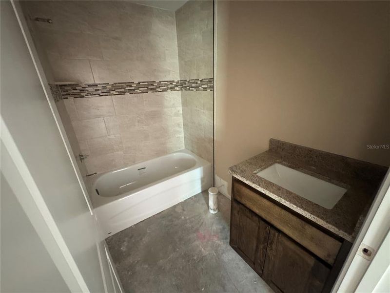 Image 28 of a home in .