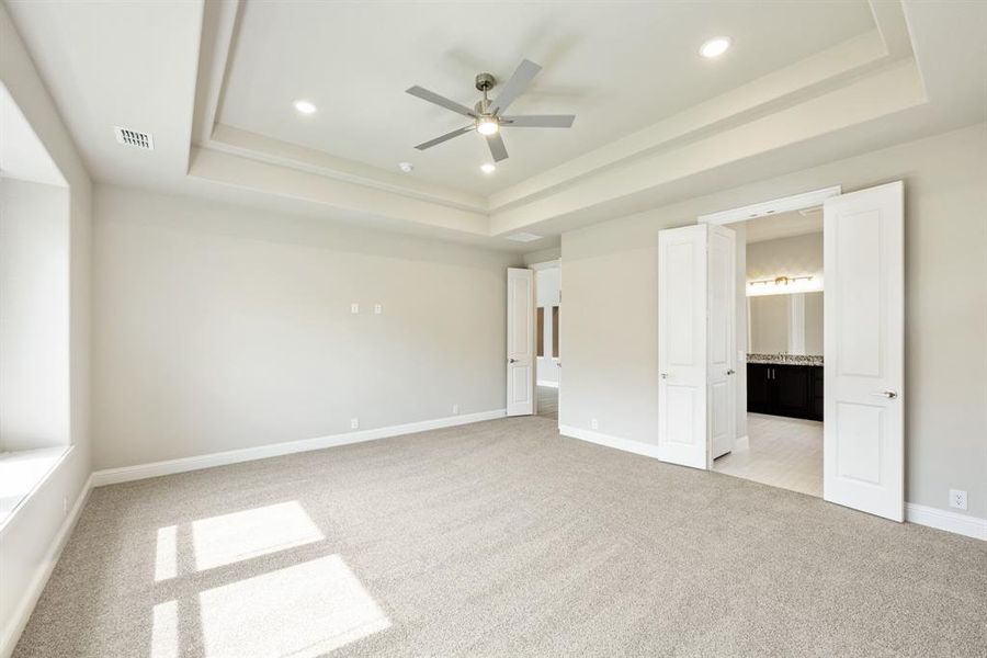 Spacious, unfurnished interior of a new home in Ridgepoint, Midlothian (Image 37).
