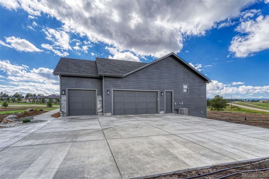 Image 46 of a home in .