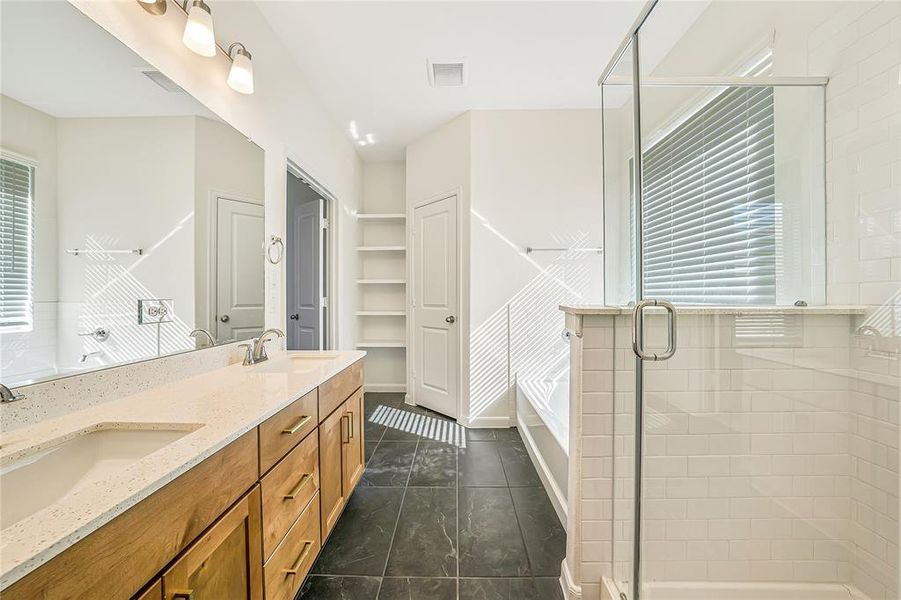 Furnished interior view inside a new home in La Terra, Celina (Image 13).