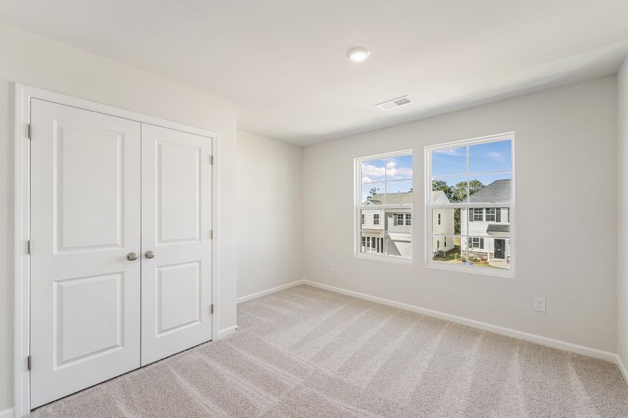 Spacious, unfurnished interior of a new home in Mayfair Village, Spartanburg (Image 27).