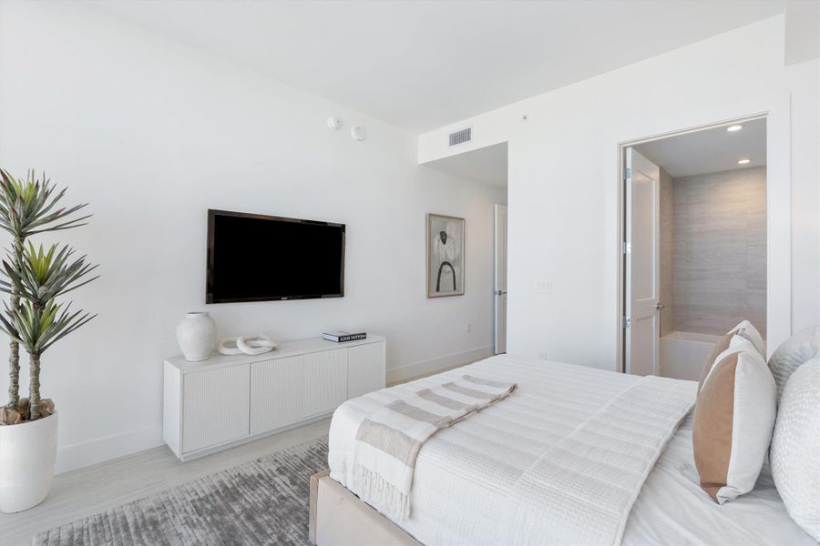 Furnished interior view inside a new home in , Fort Lauderdale (Image 3). Furnished interior view inside a new home in , Fort Lauderdale (Image 3).