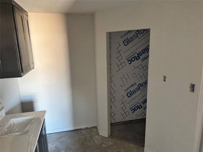 Image 4 of a home in .