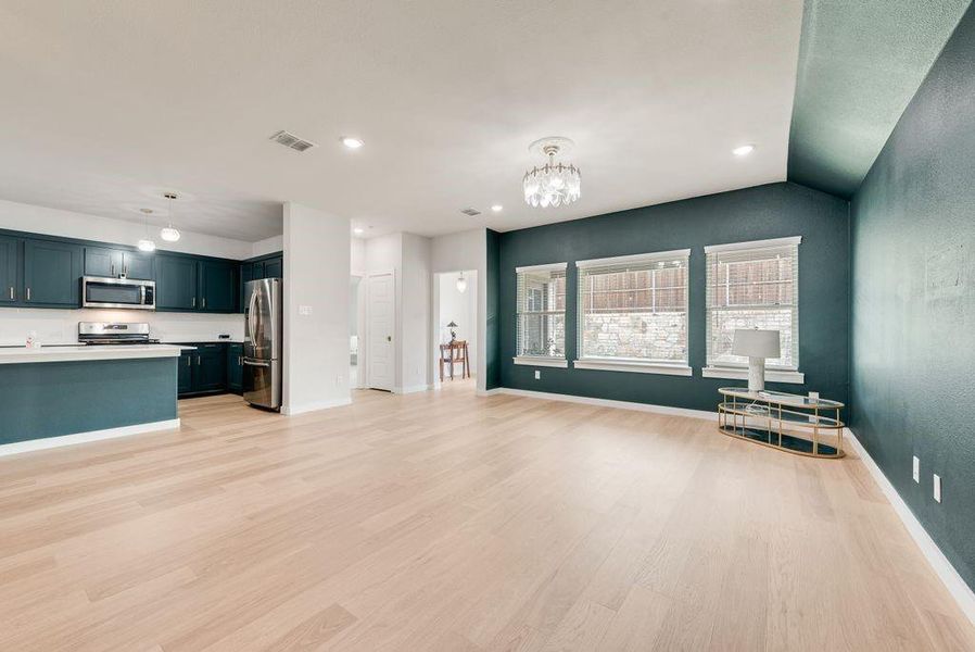 Spacious, unfurnished interior of a new home in Tesoro at Chisholm Trail Ranch, Crowley (Image 21).