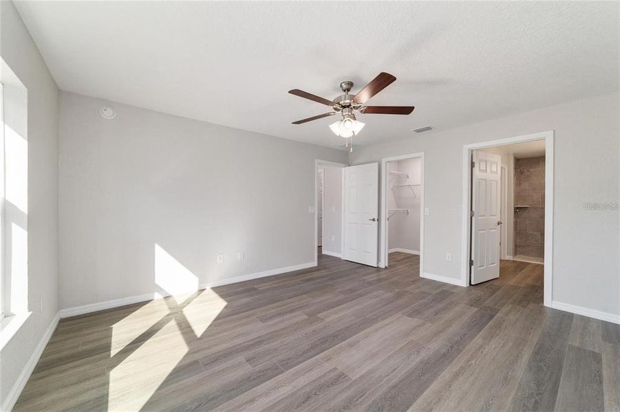 Spacious, unfurnished interior of a new home in , Dunnellon (Image 20).