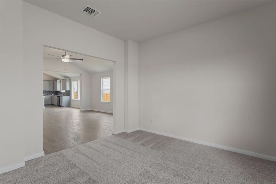 Spacious, unfurnished interior of a new home in Levy Crossing, Killeen (Image 18).